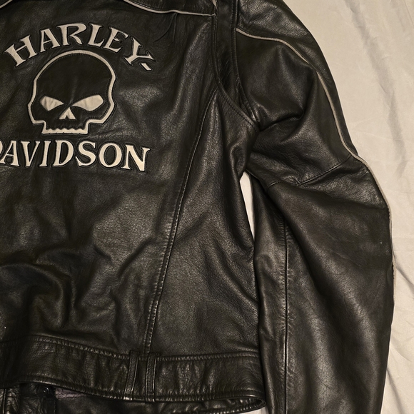 Women's Harley-Davidson Black Leather Jacket With Reflective Logos - Picture 11 of 12